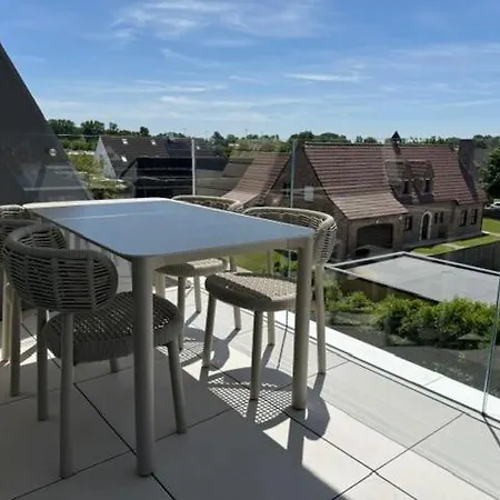 Mariella 0205 With Parking And Pool Nieuwpoort